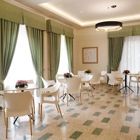 Del Golfo Hotel 2*